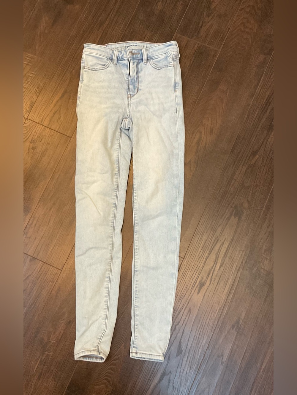 American Eagle Outfitters Light Wash Skinny Jeans - Pale Blue
